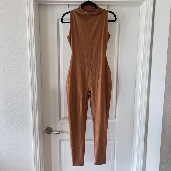 SKIMS Pants - 22  SKIMS Sleeveless Mock Neck Jumpsuit – Size Medium – Soft Sienna Brown